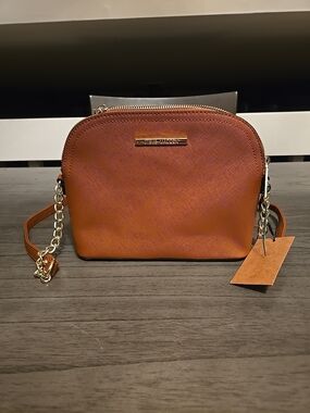 STEVE MADDEN Women’s BMAGGIE CROSSBODY Handbag Purse  COGNAC color